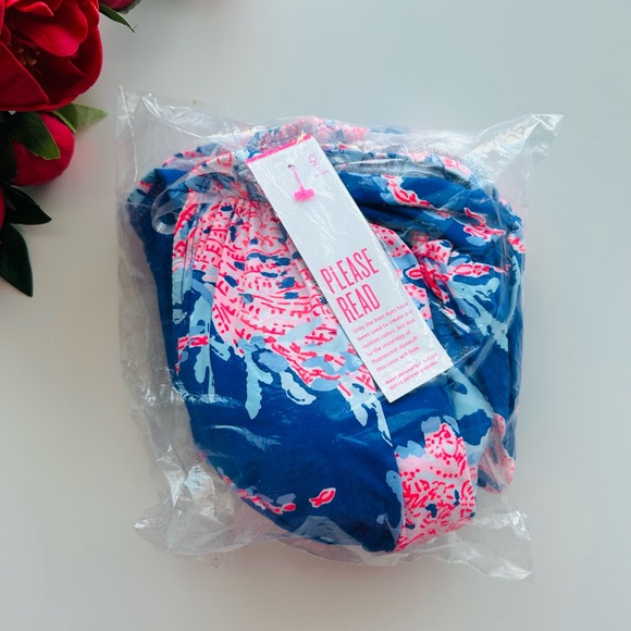 Lilly Pulitzer flamenco one piece swimsuit - Picture 8 of 14